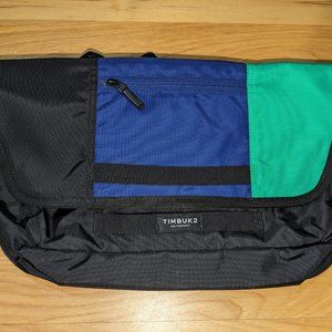 Timbuk2 Catapult Sling Bag - Like NEW!